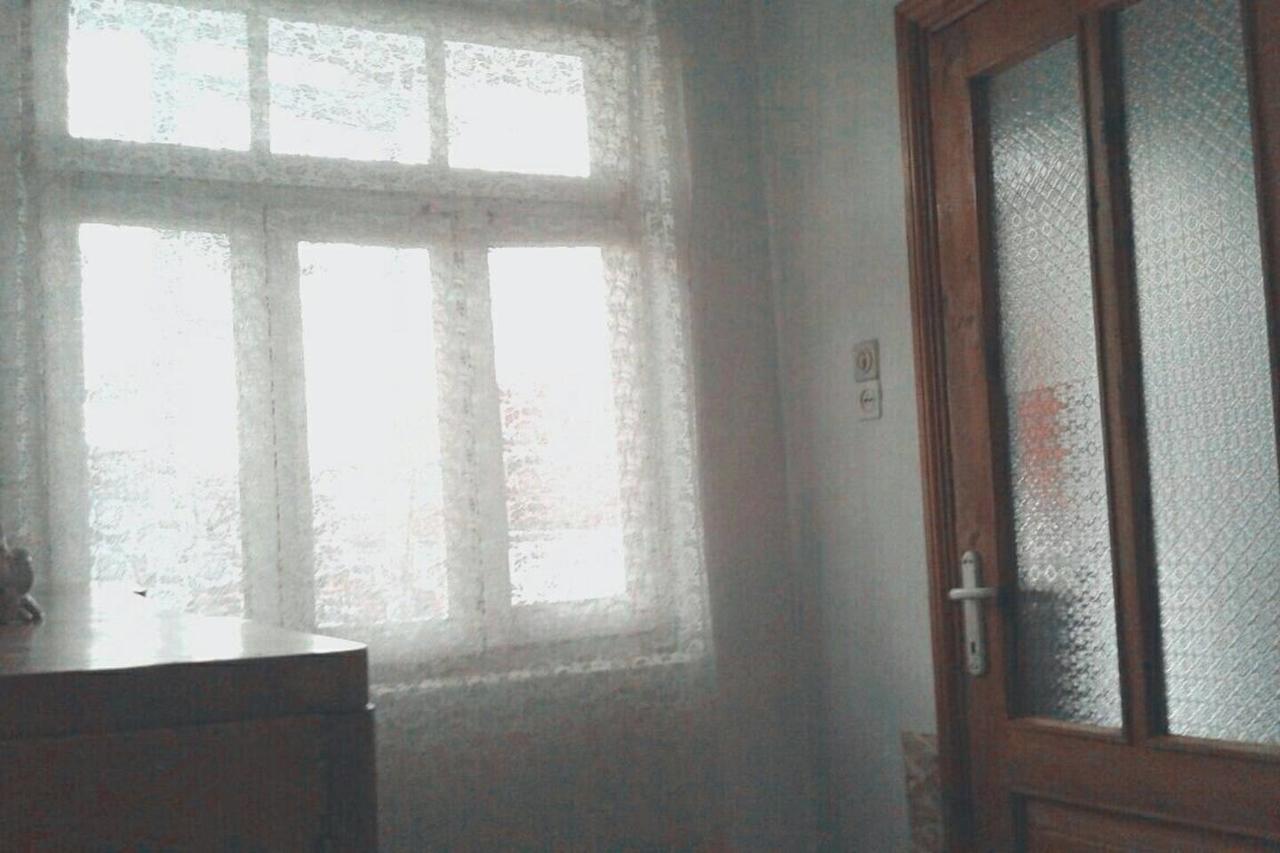 Small Room For Two In Private Villa Korce Buitenkant foto
